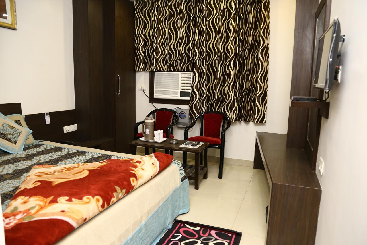 Hotel Abhinandan Inn Jaipur Exterior photo